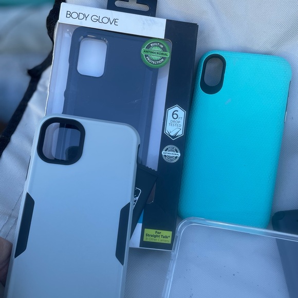 MORE Phone cases!! Each case comes with screen protectors (while supplies last) - Picture 3 of 3